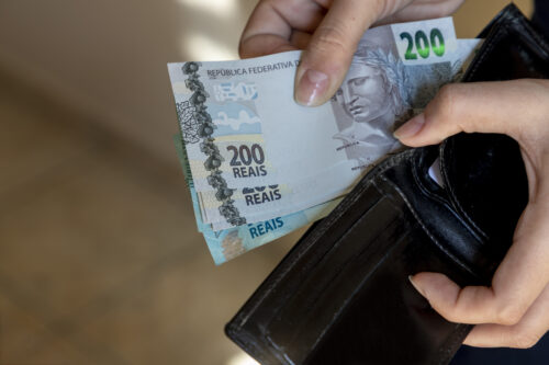 Lavagem de Dinheiro no Brasil Como Identificar e Combater Essa Prática Ilícita com Eficiência
