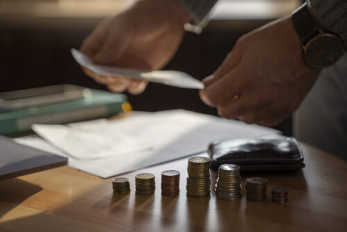 Penal Econômico Entendendo os Crimes Financeiros e suas Implicações Jurídicas para Empresas e Indivíduos
