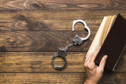 Responsabilidade Penal de Pessoas Jurídicas em Crimes Econômicos e Lavagem de Dinheiro Como Proteger Sua Empresa dos Riscos Legais